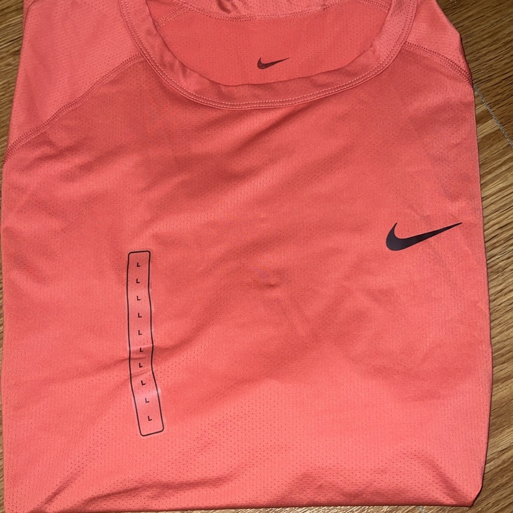 Brand new Nike dri fit workout training t shirt